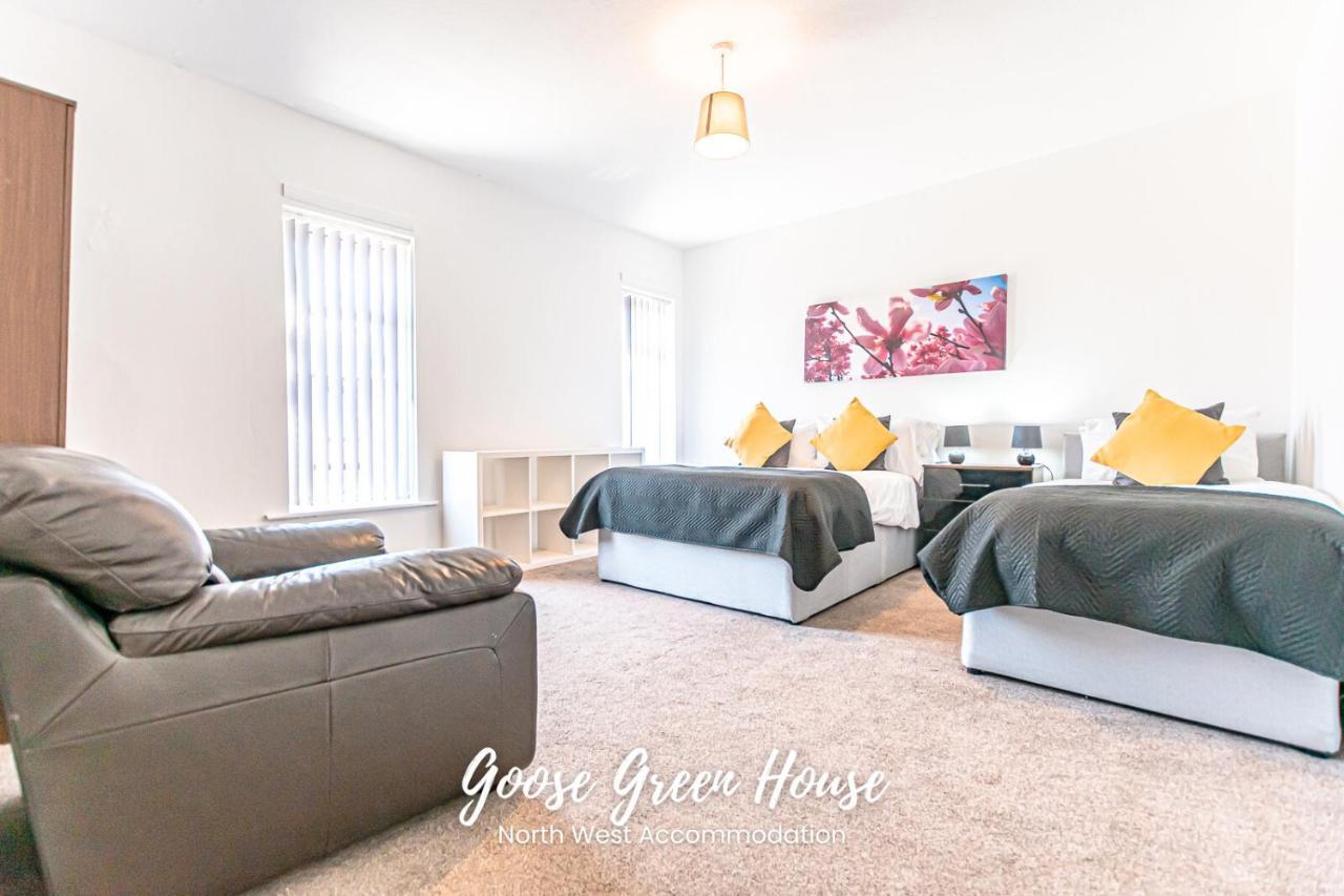 Modern 3Br House In Ince Ideal For Contractors & Long Stays Wigan Exterior foto